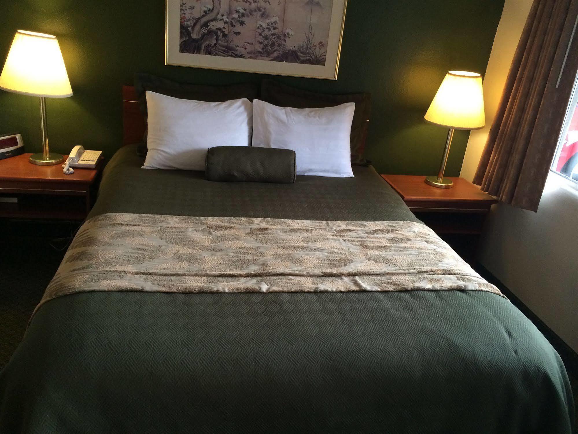Travelodge By Wyndham The Dalles Zewnętrze zdjęcie